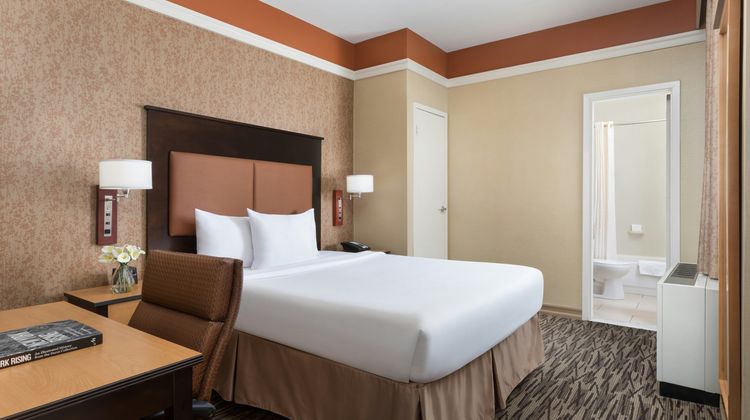 The Hotel @ Fifth Avenue Room