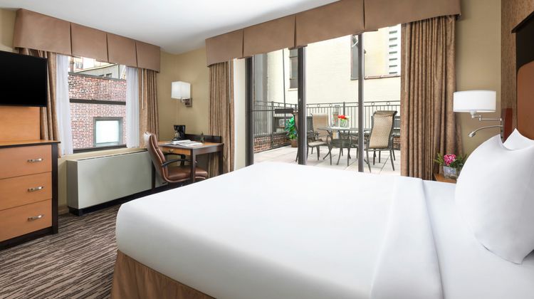 The Hotel @ Fifth Avenue Room