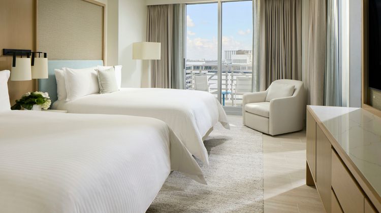 Loews Miami Beach Hotel Beach