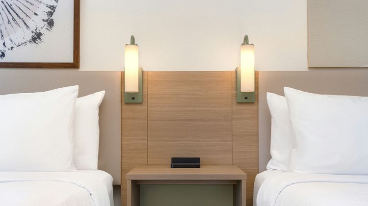 Spark by Hilton California Lexington Room