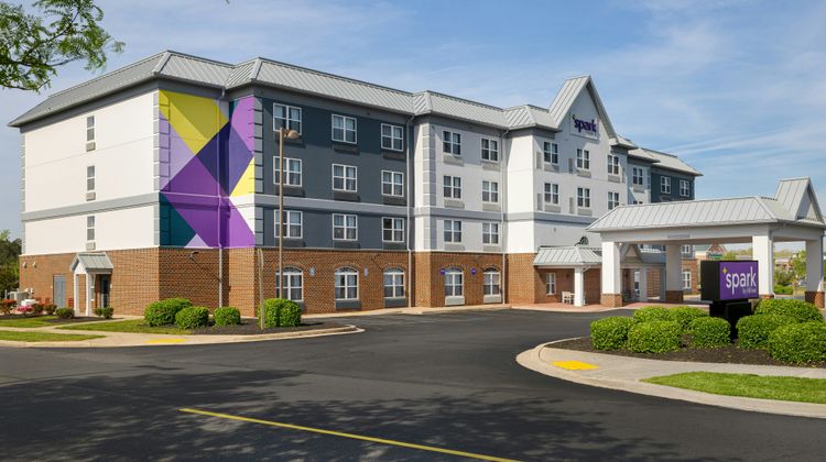 Spark by Hilton California Lexington Exterior