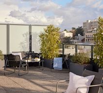 YAYS Paris Issy Exterior