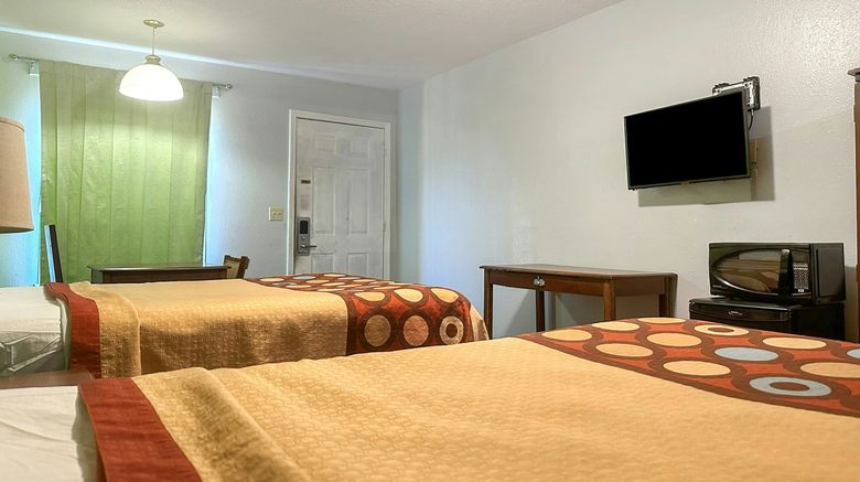 <b>Hickory House Inn Room</b>. Images powered by <a href="https://www.leonardoworldwide.com/" title="Leonardo Worldwide" target="_blank">Leonardo</a>.