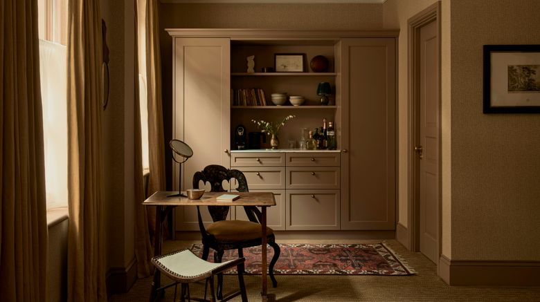 <b>The Zetter Clerkenwell Suite</b>. Images powered by <a href="https://www.leonardoworldwide.com/" title="Leonardo Worldwide" target="_blank">Leonardo</a>.