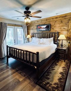 Log Cabins at Branson Cedars Resort