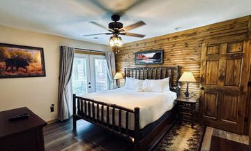 Log Cabins at Branson Cedars Resort
