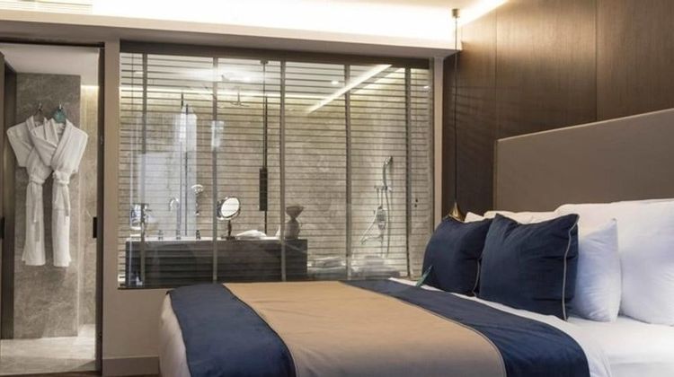 Noble22 Suites Suite
