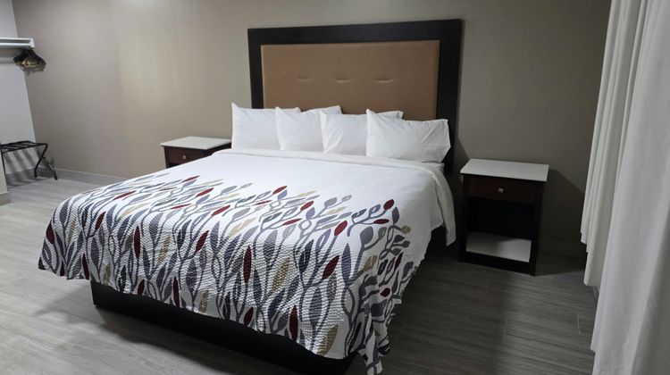 Red Roof Inn Green Brook - Somerset Room