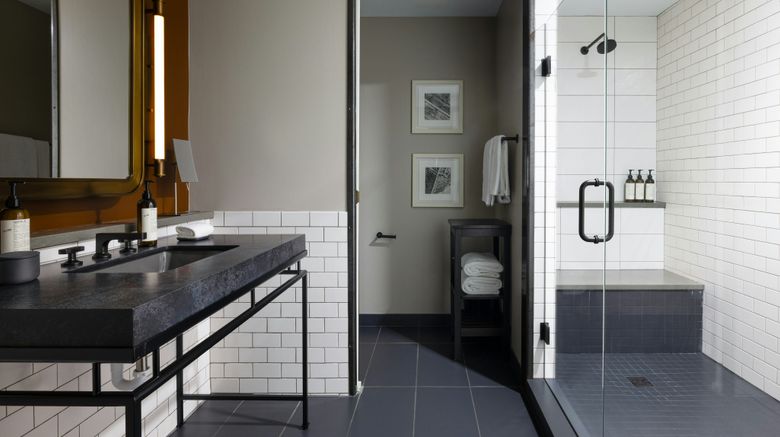 <b>Hewing Hotel Room</b>. Images powered by <a href="https://www.leonardoworldwide.com/" title="Leonardo Worldwide" target="_blank">Leonardo</a>.