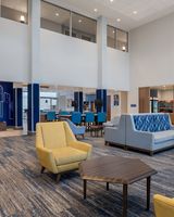Holiday Inn Express & Suites Linden
