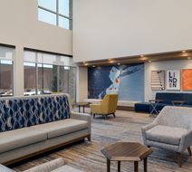 Holiday Inn Express & Suites Linden Exterior
