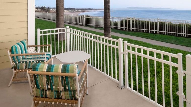 <b>Shore Cliff Hotel Suite</b>. Images powered by <a href="https://www.leonardoworldwide.com/" title="Leonardo Worldwide" target="_blank">Leonardo</a>.