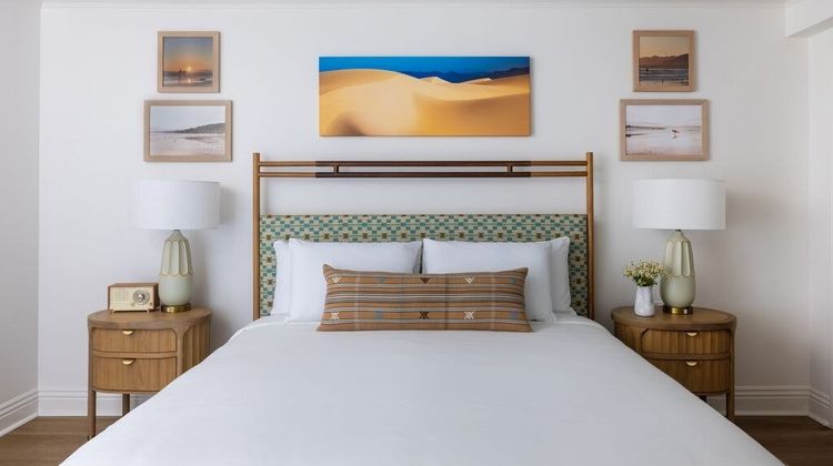Shore Cliff Hotel Suite
