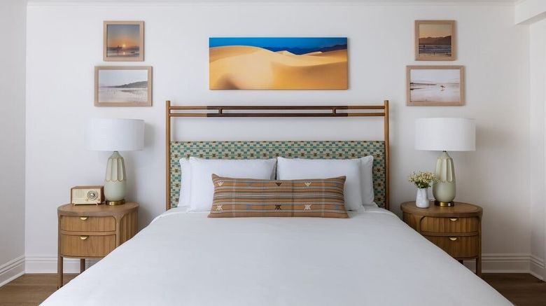 <b>Shore Cliff Hotel Suite</b>. Images powered by <a href="https://www.leonardoworldwide.com/" title="Leonardo Worldwide" target="_blank">Leonardo</a>.