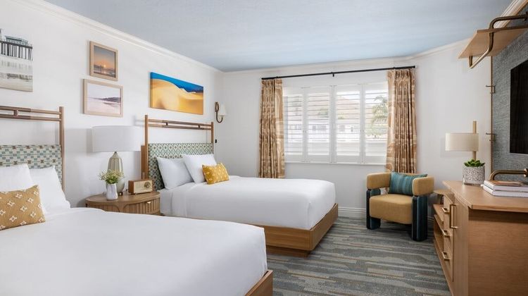 Shore Cliff Hotel Room