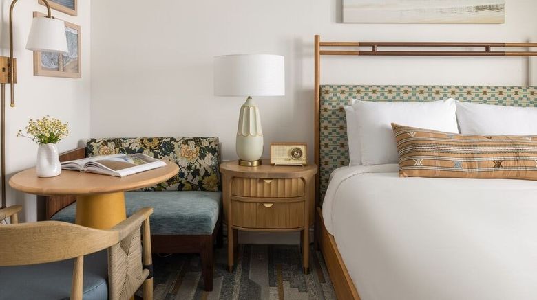 <b>Shore Cliff Hotel Room</b>. Images powered by <a href="https://www.leonardoworldwide.com/" title="Leonardo Worldwide" target="_blank">Leonardo</a>.