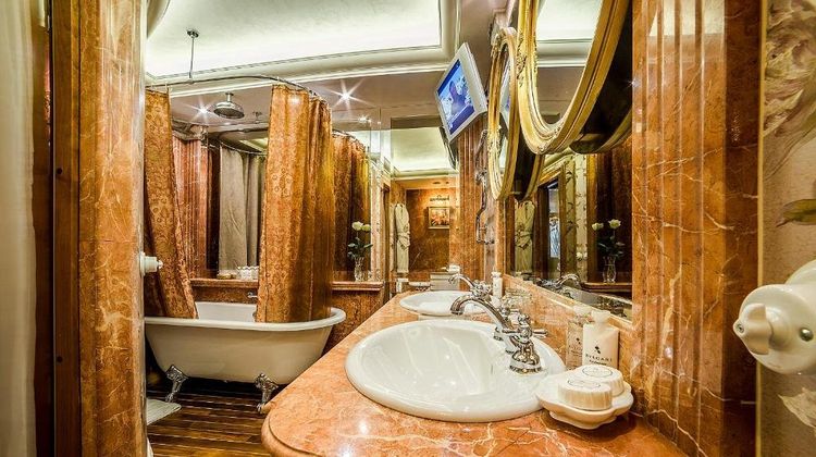 Imperial Hotel & Restaurant Vilnius Room