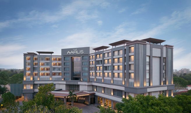 The Aarlis Hotel Panchkula Exterior