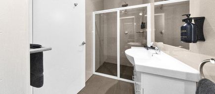 Golden Hills Motel Room