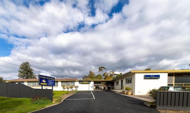 Golden Hills Motel Exterior