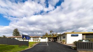 Golden Hills Motel