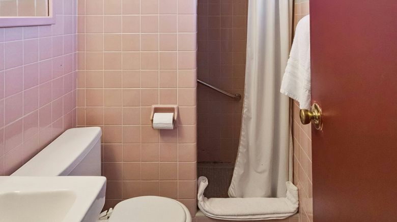 <b>Heidelberg Motel Room</b>. Images powered by <a href="https://www.leonardoworldwide.com/" title="Leonardo Worldwide" target="_blank">Leonardo</a>.