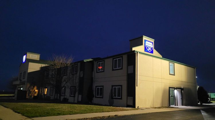 Modern Stay 39 Lakeview By OYO Exterior
