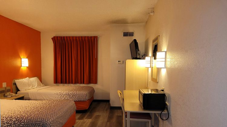 Modern Stay 39 Lakeview By OYO Room