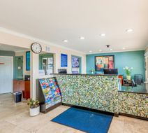 Hotel Avenida Oceanside Camp Pendleton Lobby