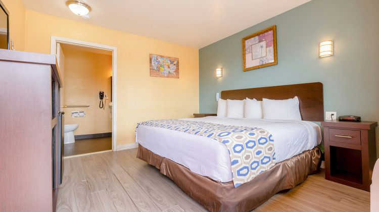 Hotel Avenida Oceanside Camp Pendleton Room