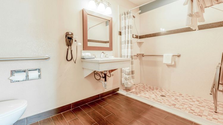 Hotel Avenida Oceanside Camp Pendleton Room