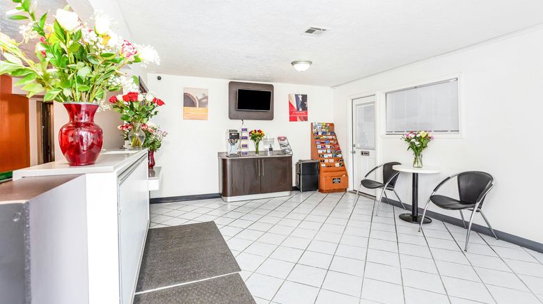 <b>Relax Inn I-70 Lobby</b>. Images powered by <a href="https://www.leonardoworldwide.com/" title="Leonardo Worldwide" target="_blank">Leonardo</a>.