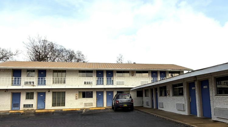 Trade Wind Motel Exterior