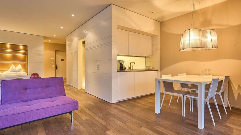 <b>Wellnesshotel Limmathof Baden Suite</b>. Images powered by <a href="https://www.leonardoworldwide.com/" title="Leonardo Worldwide" target="_blank">Leonardo</a>.
