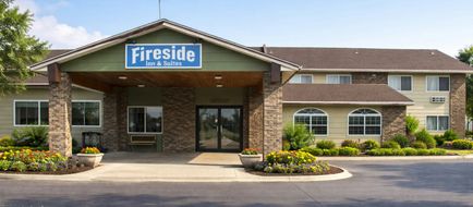 Fireside Inn and Suites Exterior