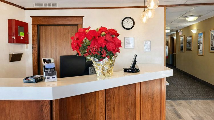 Fireside Inn and Suites Lobby