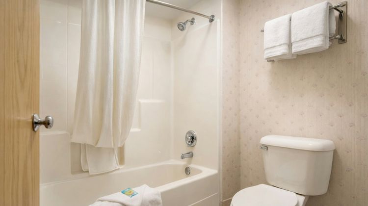 Fireside Inn and Suites Room