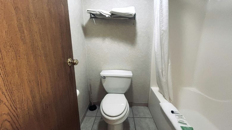 <b>Osage Village Inn Room</b>. Images powered by <a href="https://www.leonardoworldwide.com/" title="Leonardo Worldwide" target="_blank">Leonardo</a>.