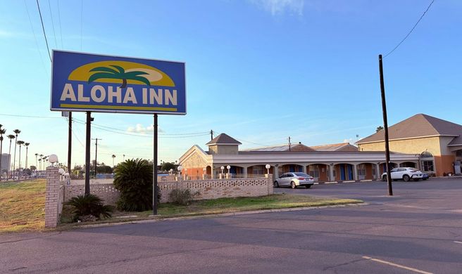 Aloha Inn McAllen Airport Exterior