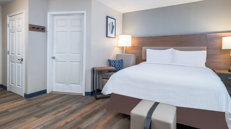 <b>Candlewood Suites San Antonio NW Room</b>. Images powered by <a href="https://www.leonardoworldwide.com/" title="Leonardo Worldwide" target="_blank">Leonardo</a>.