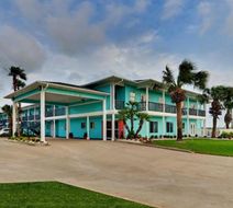 Island Hotels Exterior