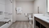 Holiday Inn Express & Suites Linden Room