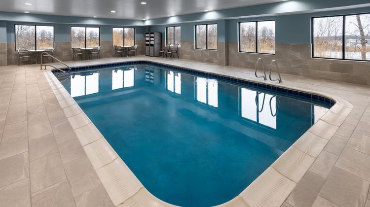 Holiday Inn Express Syracuse Fairgrounds Pool