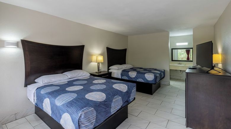 <b>Beeville Executive Inn Room</b>. Images powered by <a href="https://www.leonardoworldwide.com/" title="Leonardo Worldwide" target="_blank">Leonardo</a>.