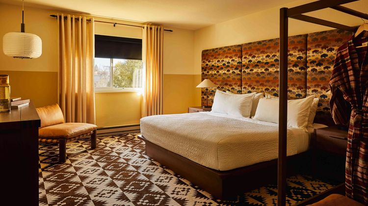 Wandering Buffalo Room