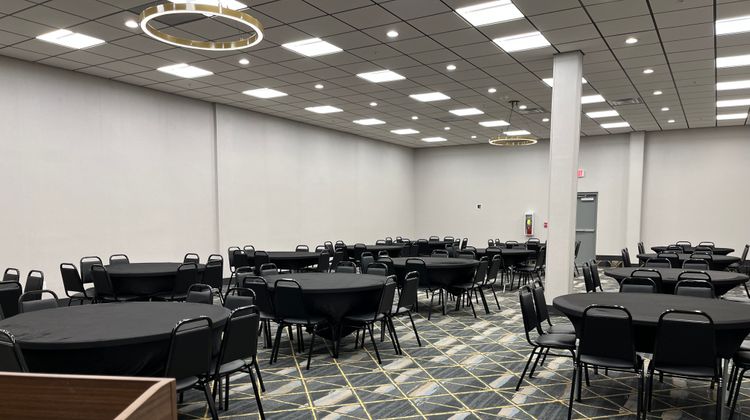 Holiday Inn Big Rapids Meeting