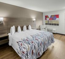 Red Roof Inn & Suites Marysville Room