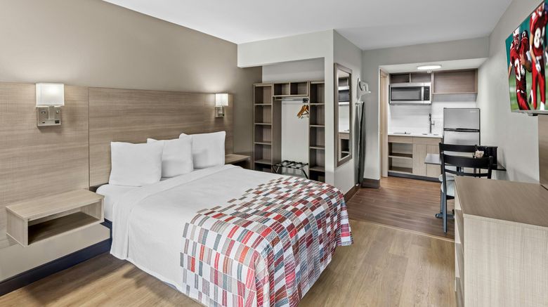 <b>Red Roof Inn & Suites Marysville Room</b>. Images powered by <a href="https://www.leonardoworldwide.com/" title="Leonardo Worldwide" target="_blank">Leonardo</a>.