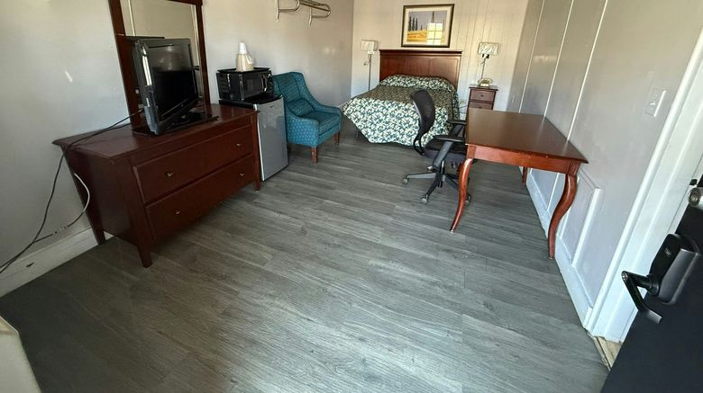 <b>Budget Inn Hotel Room</b>. Images powered by <a href="https://www.leonardoworldwide.com/" title="Leonardo Worldwide" target="_blank">Leonardo</a>.