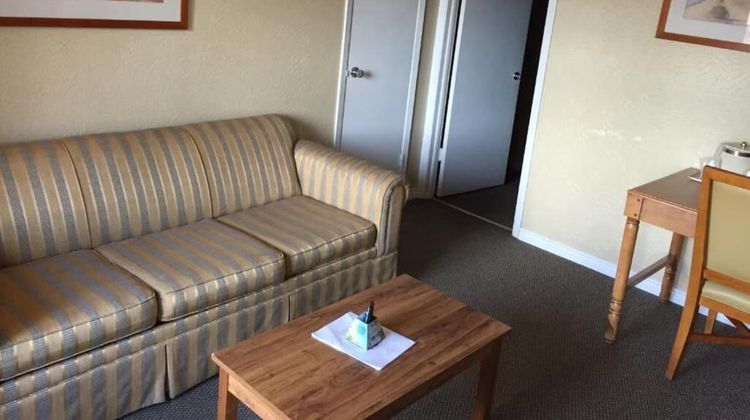Beeville Executive Inn Room